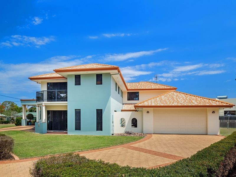 43 Esplanade, Point Vernon QLD 4655
