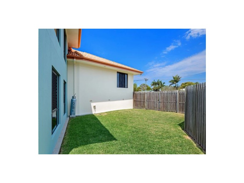 43 Esplanade, Point Vernon QLD 4655