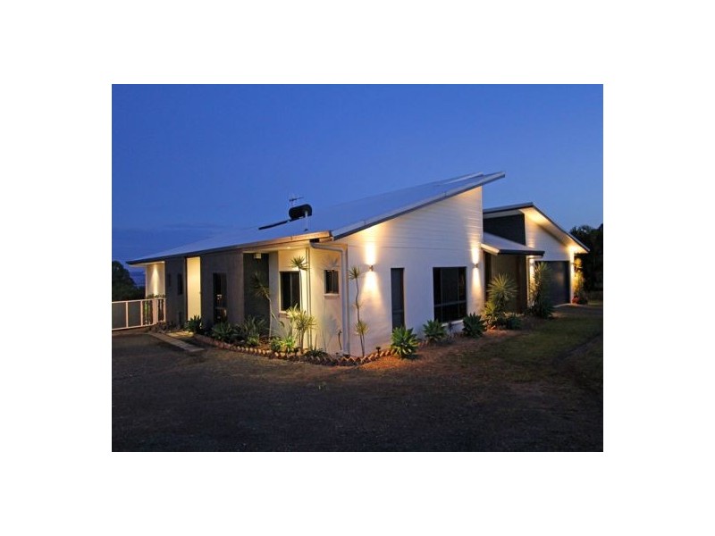 17 Cove Boulevard, River Heads QLD 4655