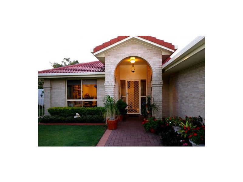 21 Lido Parade, Urangan QLD 4655