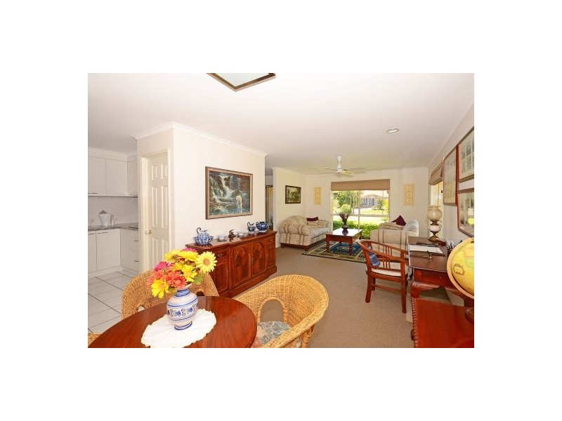21 Lido Parade, Urangan QLD 4655