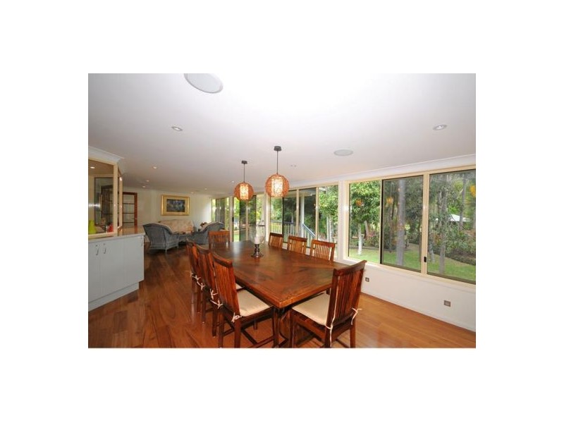 10 Flora Court, Dundowran Beach QLD 4655