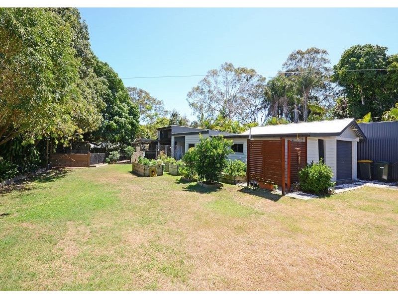 75 Dayman Street, Urangan QLD 4655