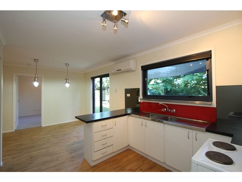 19 Richard Street, Urangan QLD 4655