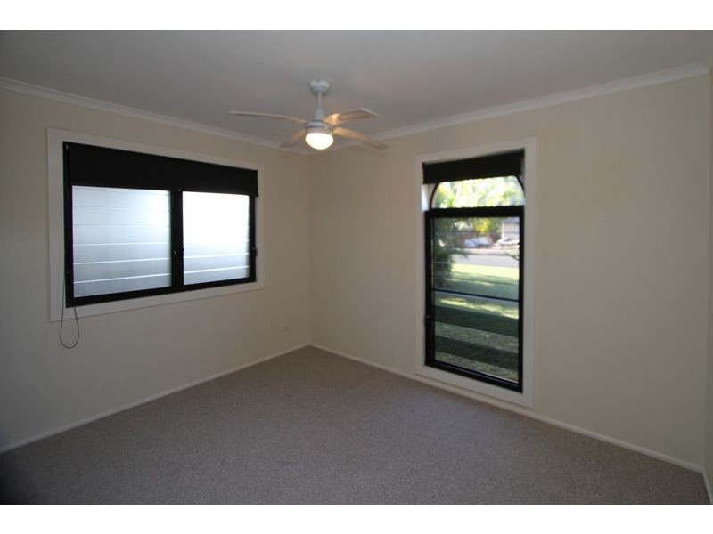 19 Richard Street, Urangan QLD 4655