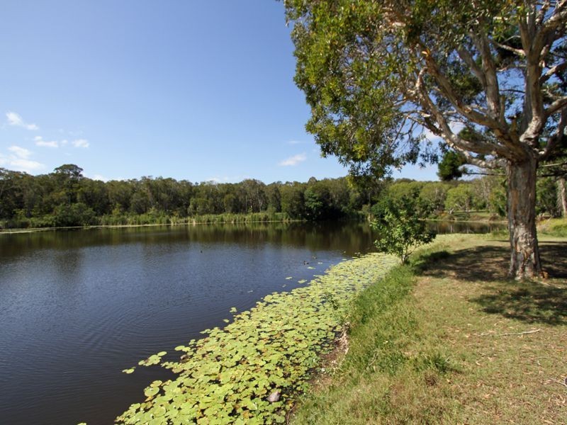 19 Richard Street, Urangan QLD 4655