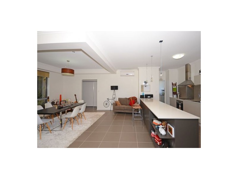 8 Dugong Avenue, Pialba QLD 4655