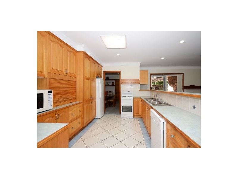 52 Maree Street, Wondunna QLD 4655