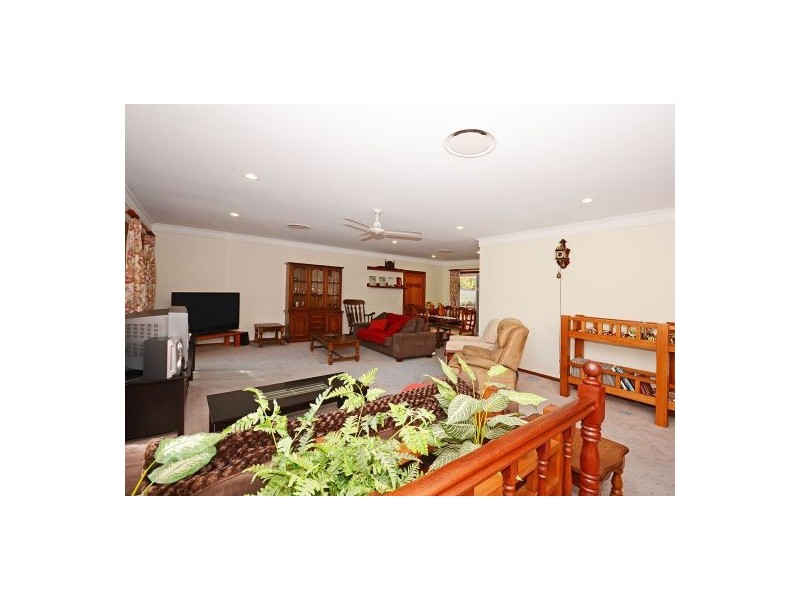 52 Maree Street, Wondunna QLD 4655