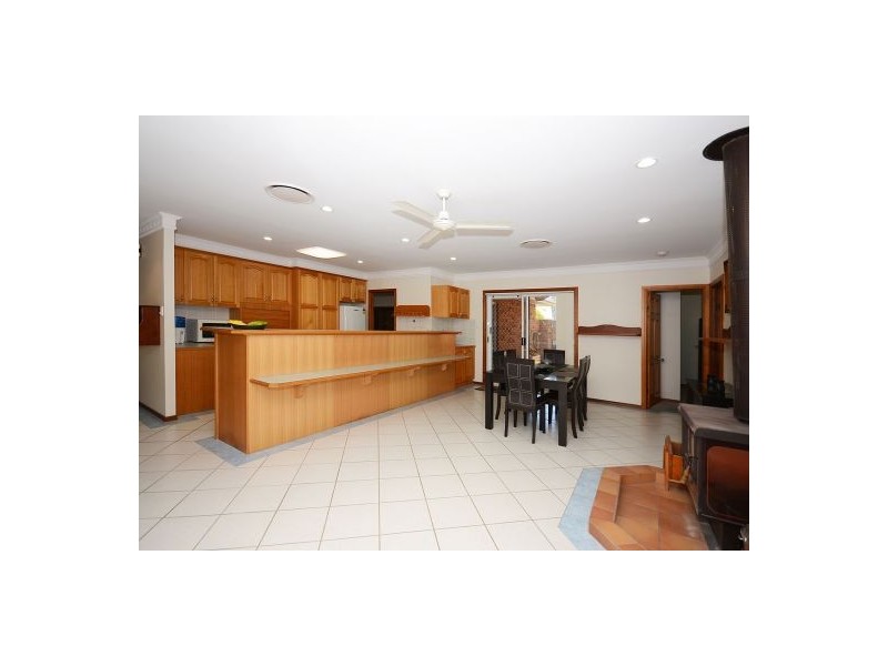 52 Maree Street, Wondunna QLD 4655