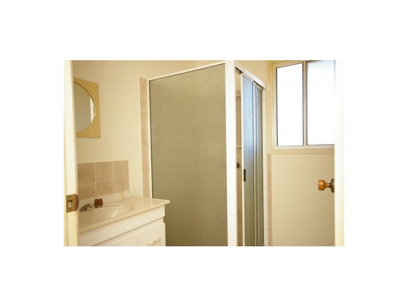 6 Morobe Street, Kawungan QLD 4655