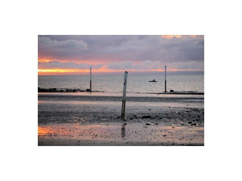 99 Esplanade, Point Vernon QLD 4655