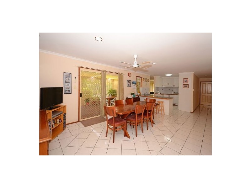 14 Lido Parade, Urangan QLD 4655