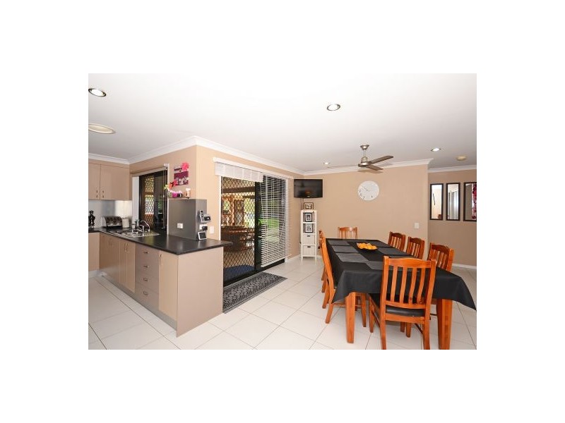 1 Elanora Court, Wondunna QLD 4655