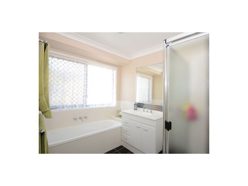 1 Elanora Court, Wondunna QLD 4655