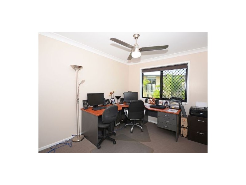 1 Elanora Court, Wondunna QLD 4655