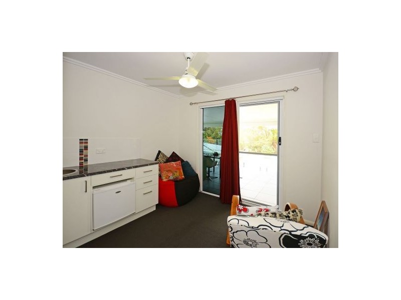 9 Mcnally Street, Scarness QLD 4655
