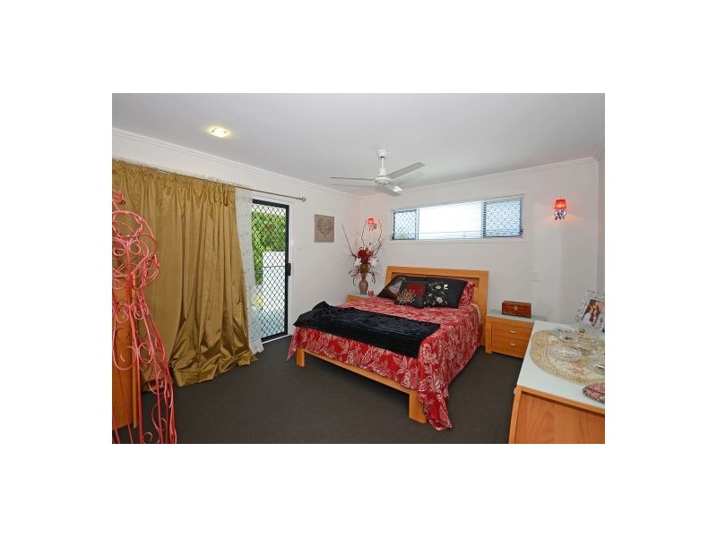 9 Mcnally Street, Scarness QLD 4655