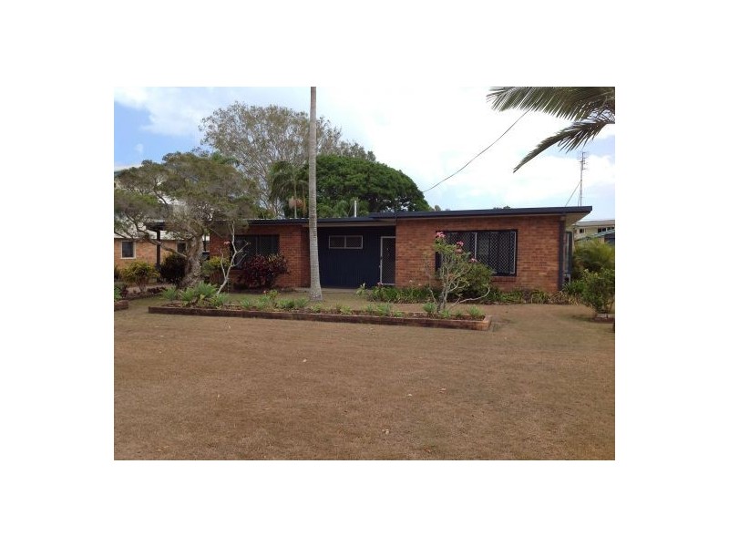 92 Corfield Street, Point Vernon QLD 4655