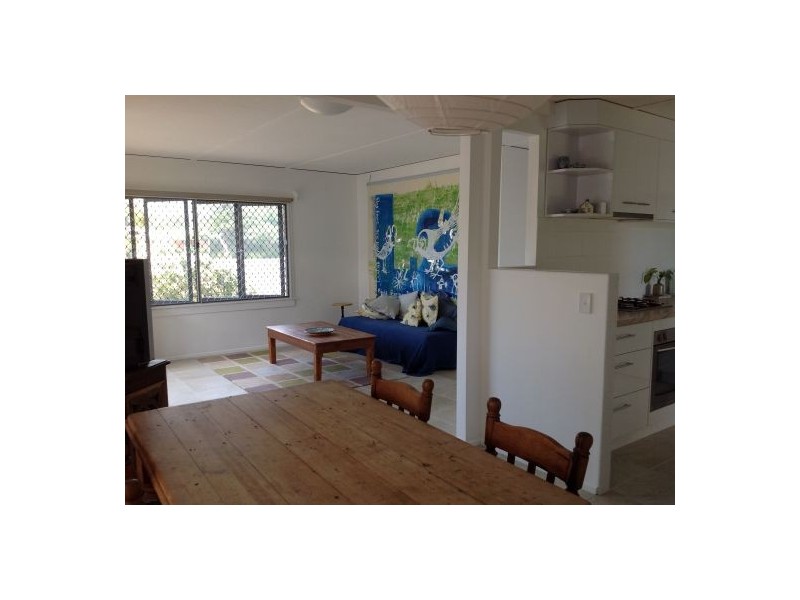 92 Corfield Street, Point Vernon QLD 4655