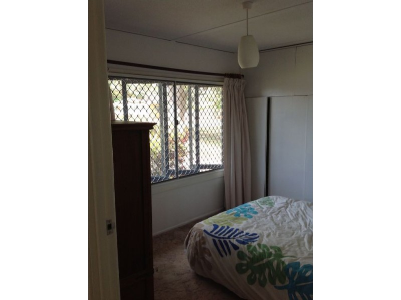 92 Corfield Street, Point Vernon QLD 4655