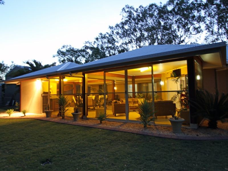 1 Meadow Drive, Dundowran Beach QLD 4655