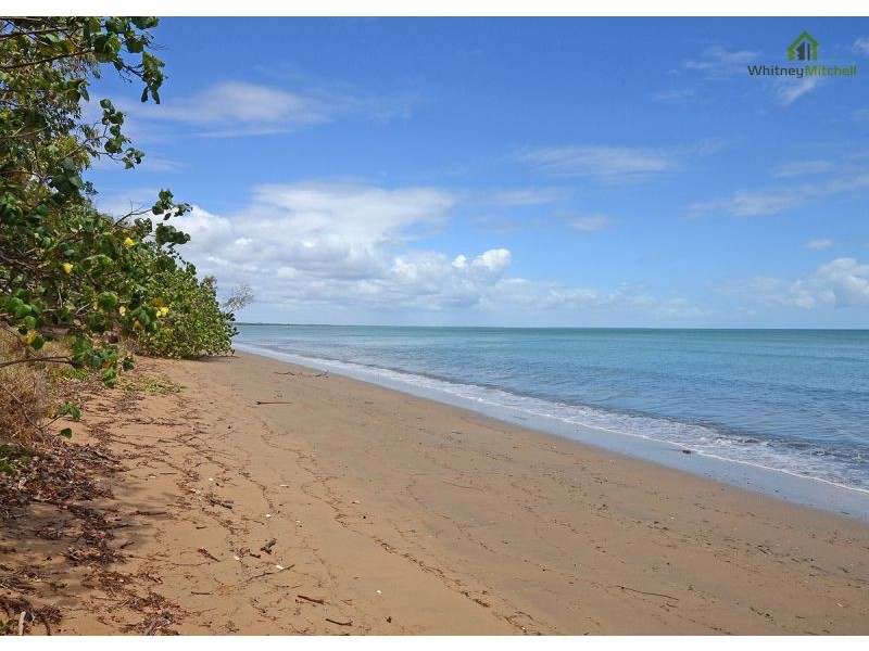 1 Meadow Drive, Dundowran Beach QLD 4655