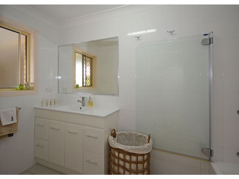 15 Craigslee Court, Craignish QLD 4655