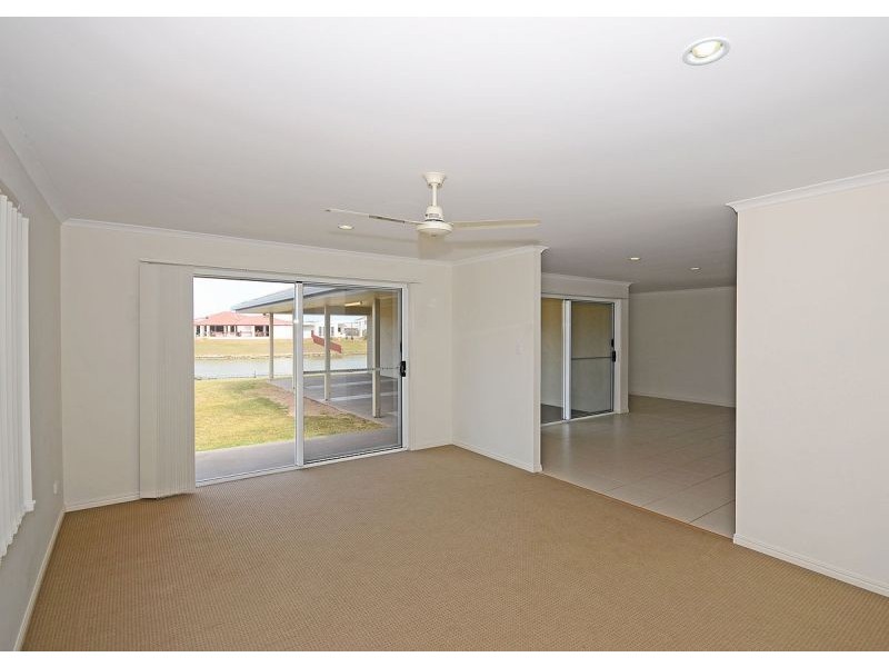 11 Bounty Circuit, Eli Waters QLD 4655