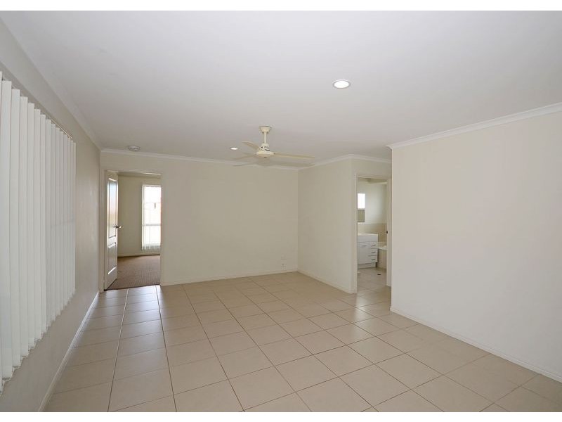 11 Bounty Circuit, Eli Waters QLD 4655