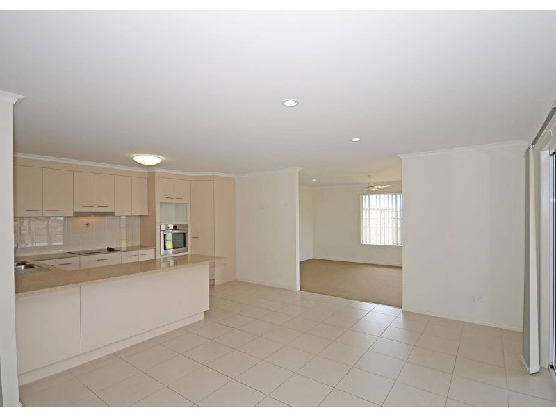 11 Bounty Circuit, Eli Waters QLD 4655