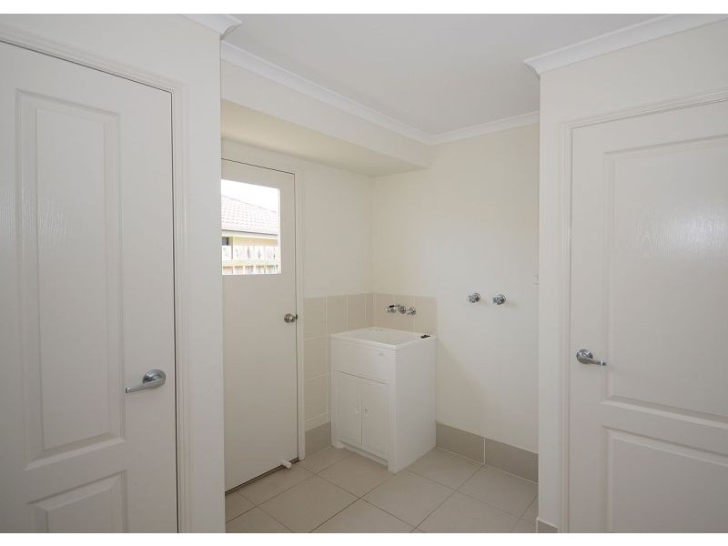 11 Bounty Circuit, Eli Waters QLD 4655