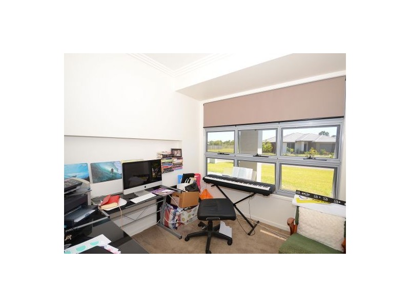 8 Dugong Avenue, Pialba QLD 4655