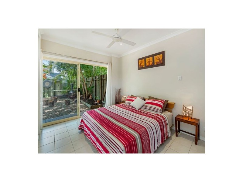 5 Margaret Street, Urangan QLD 4655