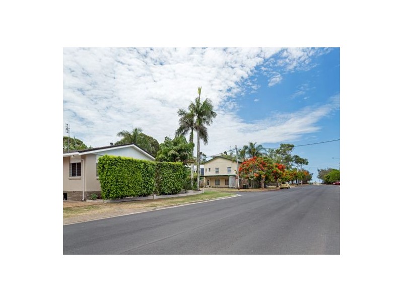 5 Margaret Street, Urangan QLD 4655