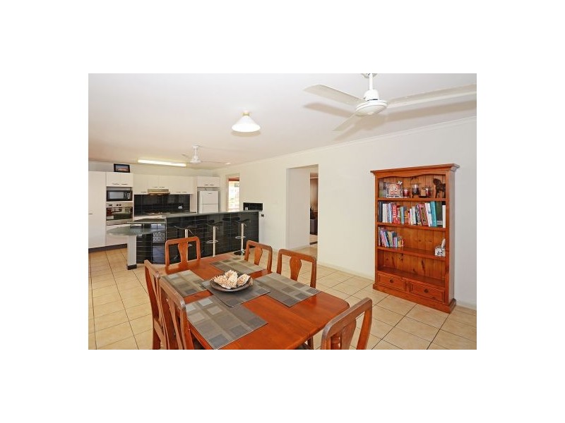 1 Oxford Place, Urraween QLD 4655