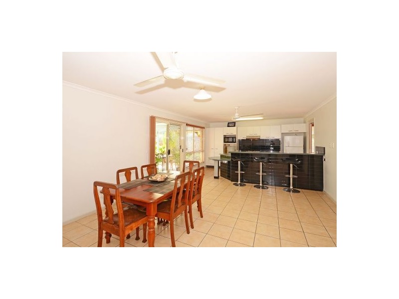 1 Oxford Place, Urraween QLD 4655