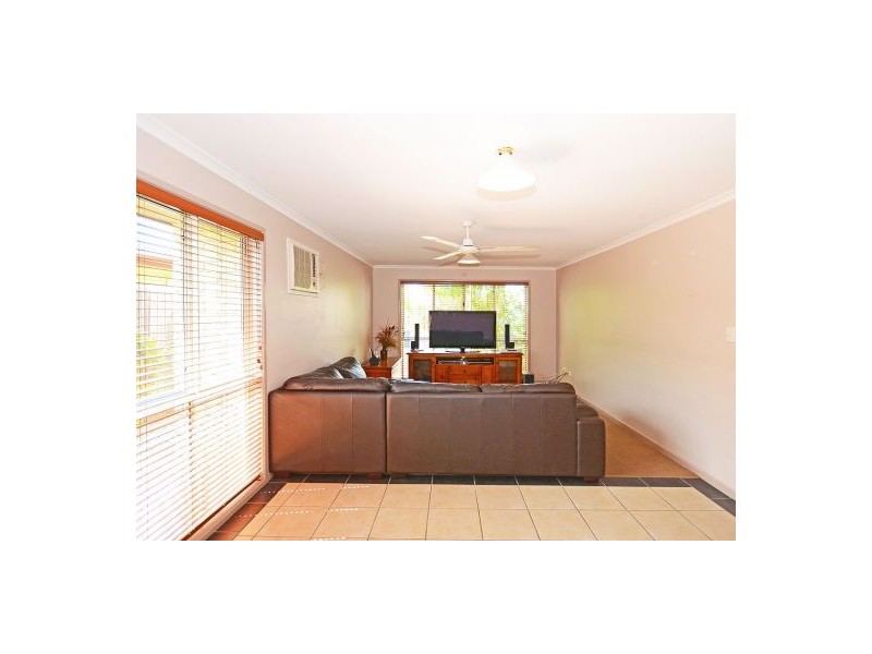 1 Oxford Place, Urraween QLD 4655