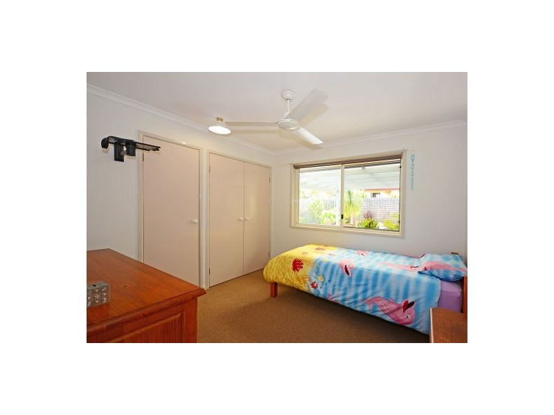 1 Oxford Place, Urraween QLD 4655