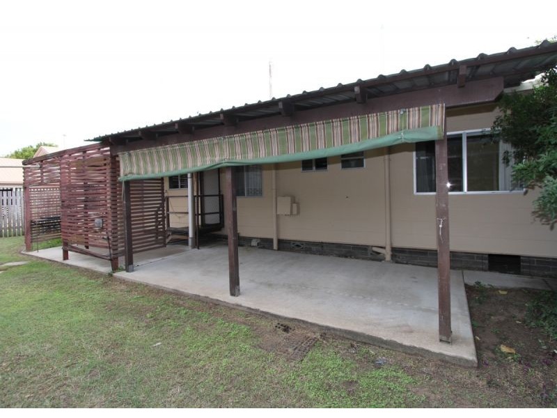 22 William Street, Urangan QLD 4655