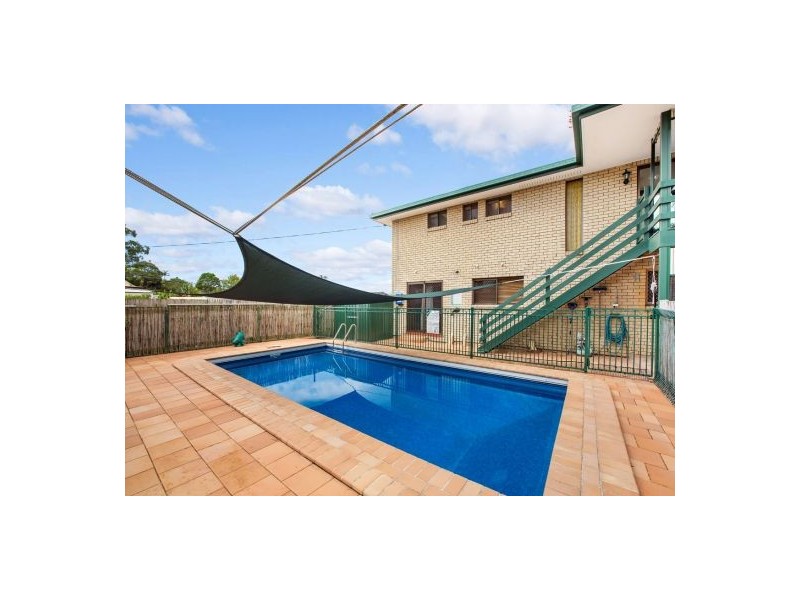 4-6 Andersen Avenue, Urraween QLD 4655