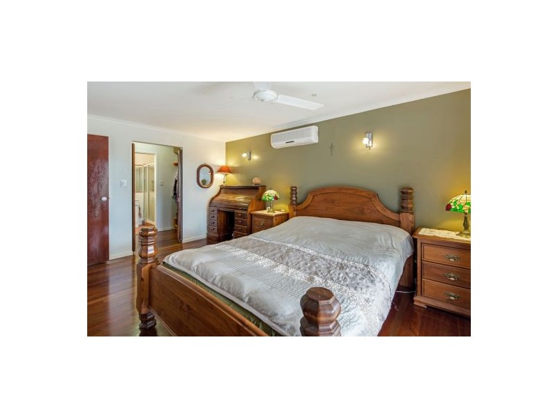 4-6 Andersen Avenue, Urraween QLD 4655