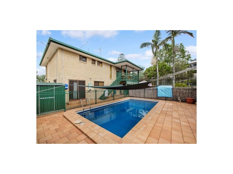 4-6 Andersen Avenue, Urraween QLD 4655