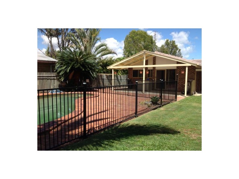18 Hansen Street, Urangan QLD 4655