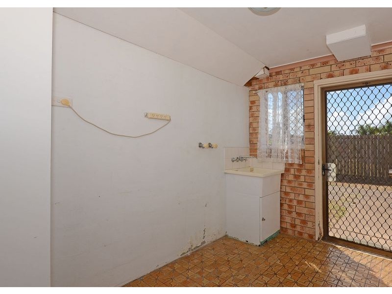 4/3 King Street, Urangan QLD 4655