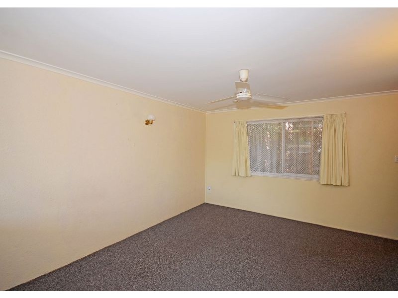 4/3 King Street, Urangan QLD 4655