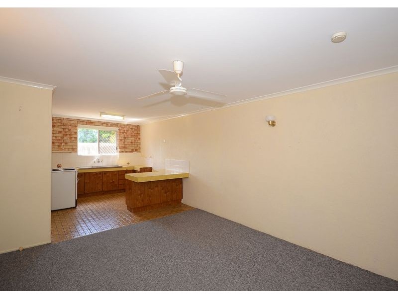 4/3 King Street, Urangan QLD 4655