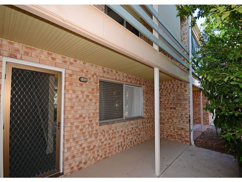 4/3 King Street, Urangan QLD 4655