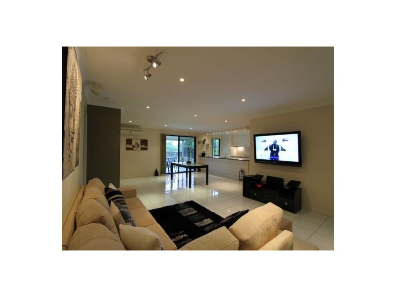 49 Yarrilee Circuit, Dundowran QLD 4655