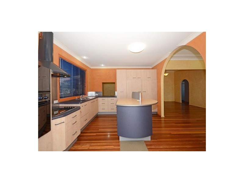 155 Esplanade, Point Vernon QLD 4655